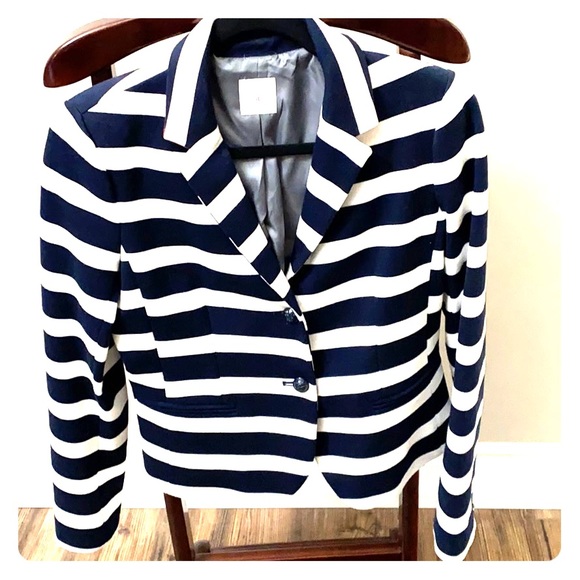 Blazer - Picture 1 of 3